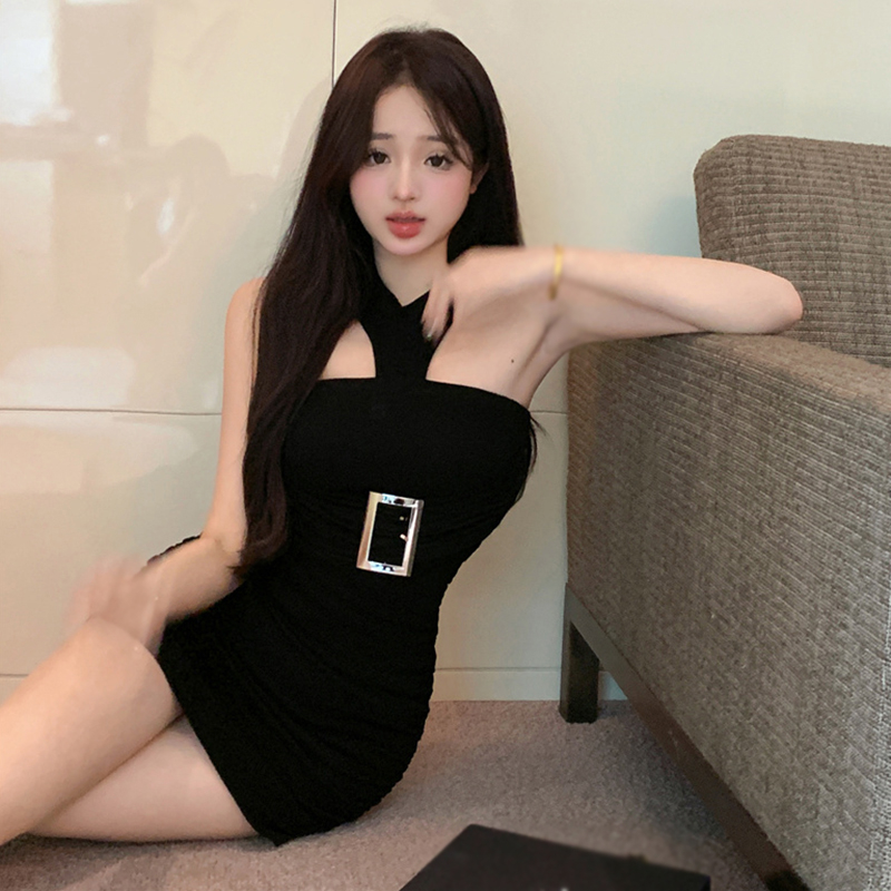 Đầm Ôm Trễ Vai Hở Lưng Phong Cách Hàn Quốc Quyến Rũ Dành Cho Nữ