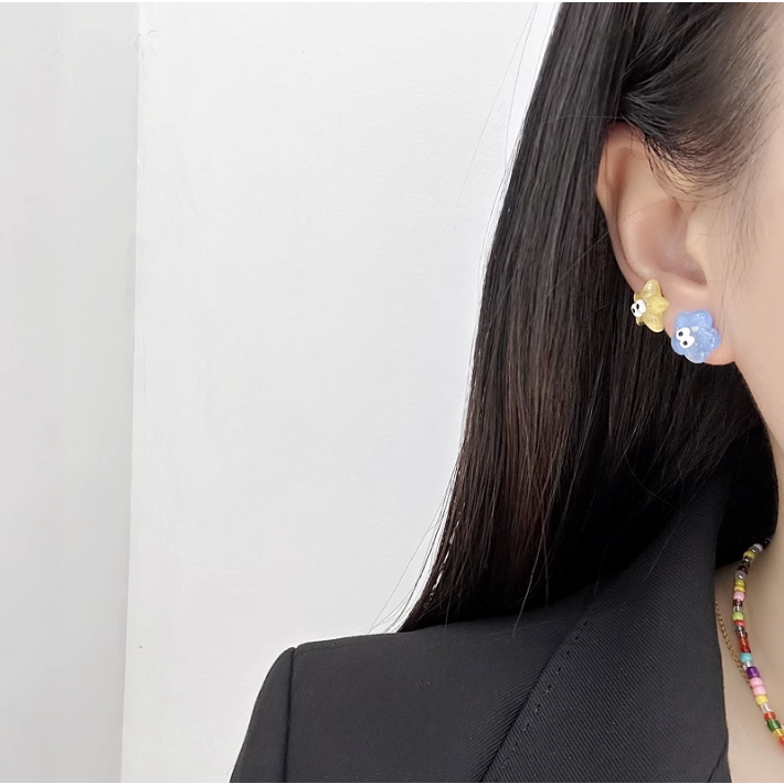 Bộ Bông Tai Trong Suốt Hình Đám Mây Ngôi Sao Mắt To Dễ Thương Phong Cách Hàn Quốc