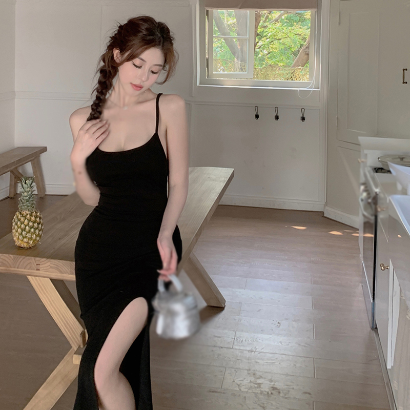 Đầm Hai Dây Dáng Ôm Dài Có Mút Đệm Ngực Xẻ Tà Thời Trang Mùa Hè Phong Cách Hàn Quốc Dành Cho Bạn Nữ