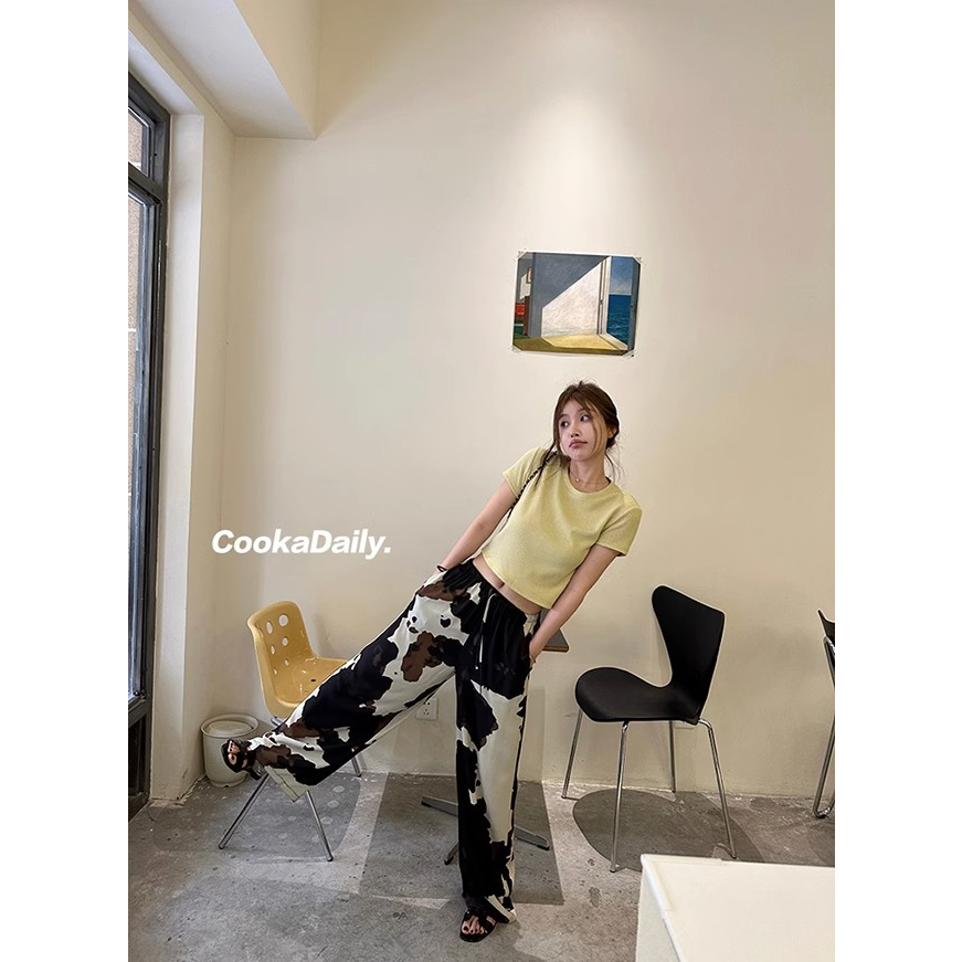 Quần Dài Dáng Rộng Lưng Thun Co Giãn Ôm Dáng Họa Tiết Bò Sữa Nhỏ Thời Trang Cho Nữ