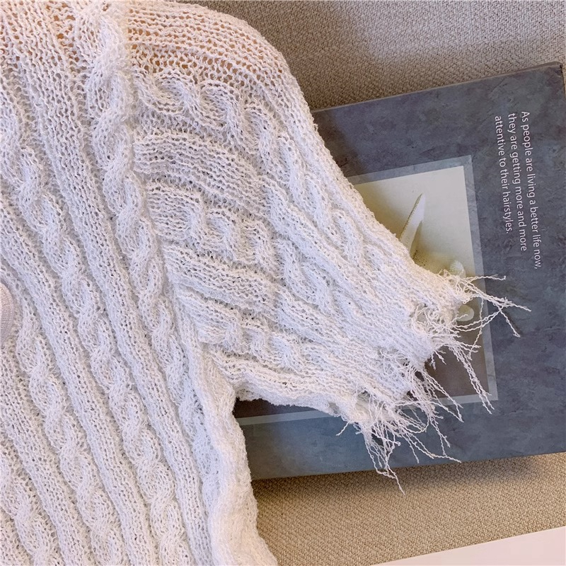 Áo Thun Dệt Kim Tay Ngắn Hở Vai Thêu Họa Tiết Phong Cách Mỹ Thời Trang Cho Nữ