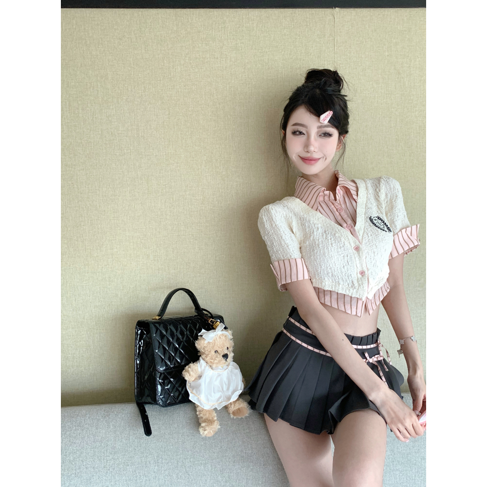Bộ Áo Sơ Mi Ngắn Tay + Chân Váy Xếp Ly Đáng Yêu Cho Nữ