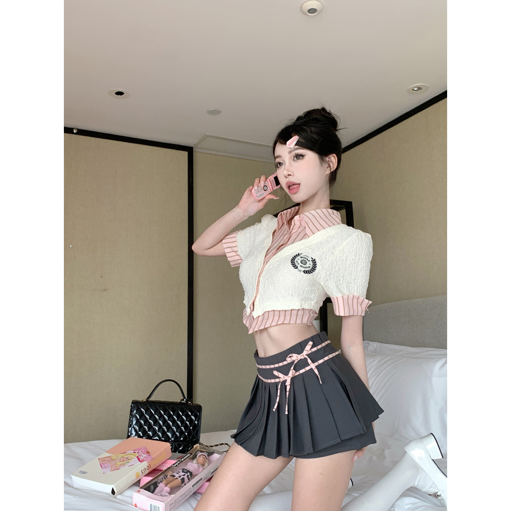 Bộ Áo Sơ Mi Ngắn Tay + Chân Váy Xếp Ly Đáng Yêu Cho Nữ