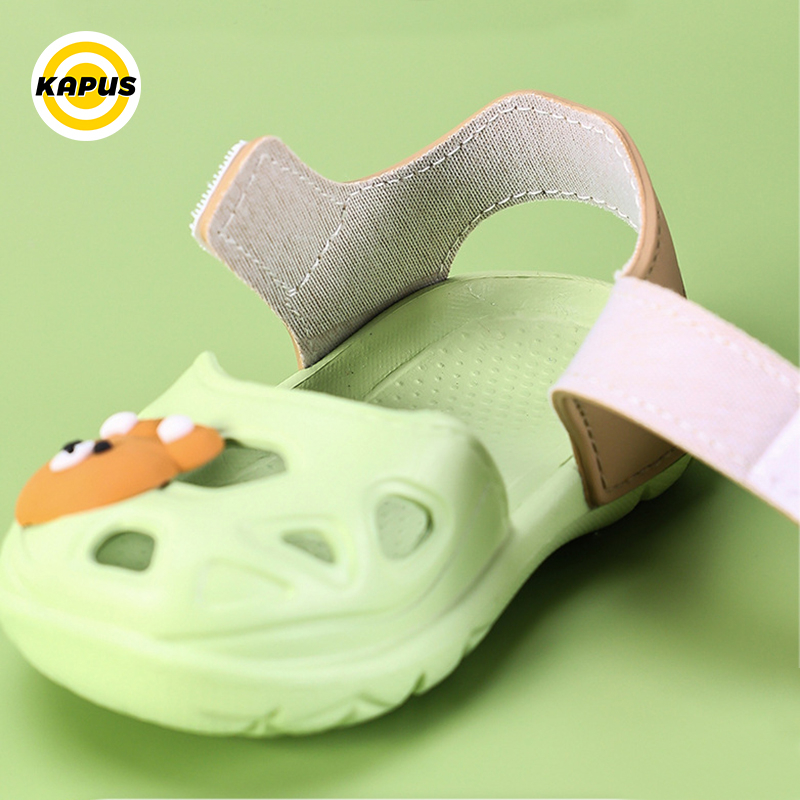 Xăng đan Nhựa EVA Chống Trượt Chống Thấm Nước Họa Tiết Hoạt Hình Dễ Thương Cho Bé