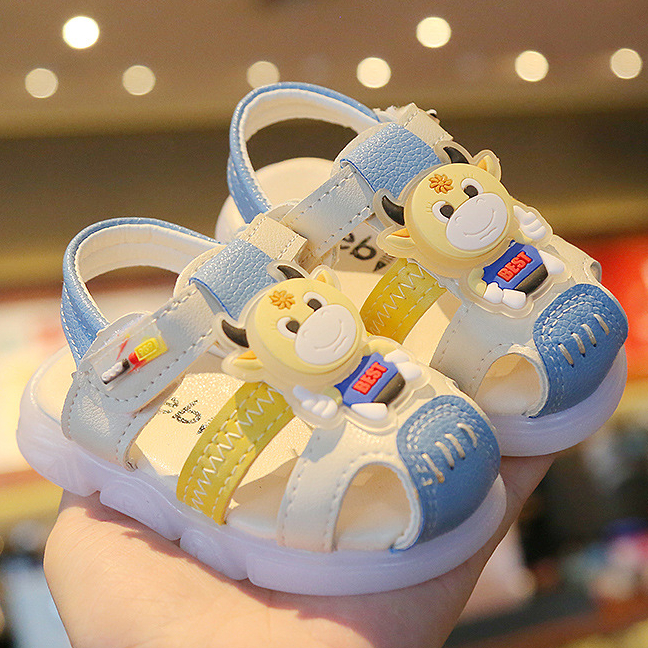 Sandal Cho Bé Tập Đi Thiết Kế Xinh Xắn Nhiều Màu Sắc Đáng Yêu
