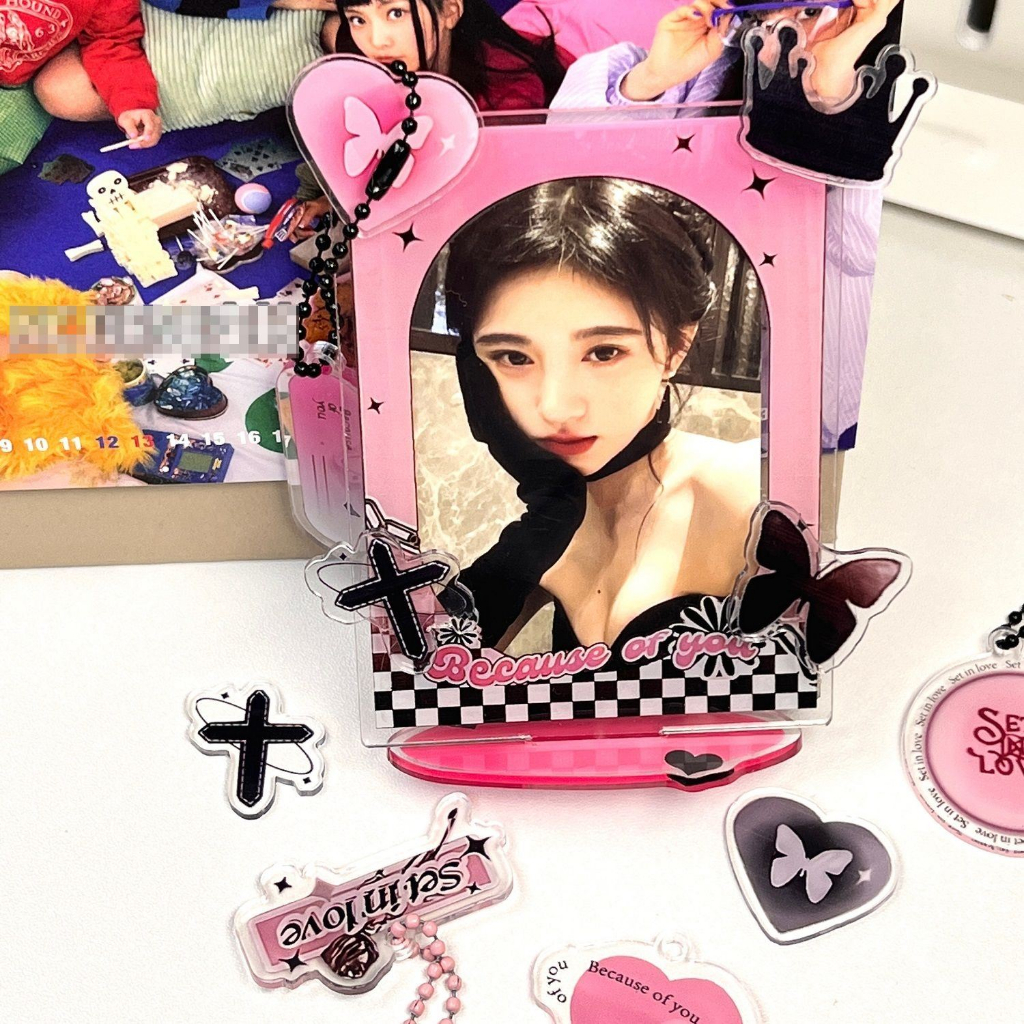 Khung Trưng Bày Thẻ Ảnh Thần Tượng 3inch Bằng Acrylic Ngọt Ngào Trang Trí Bàn Làm Việc Ốp