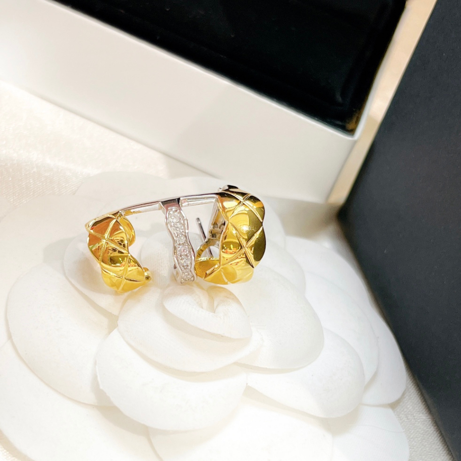 Bông Tai Mạ Vàng 18K Đính Đá Sang Trọng