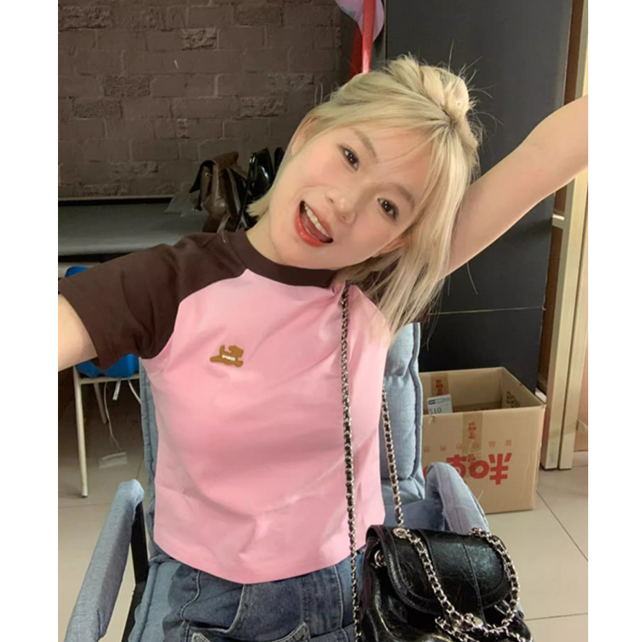 Áo Thun Raglan Tay Ngắn Khoét Vai Màu Tương Phản Thời Trang Cho Nữ