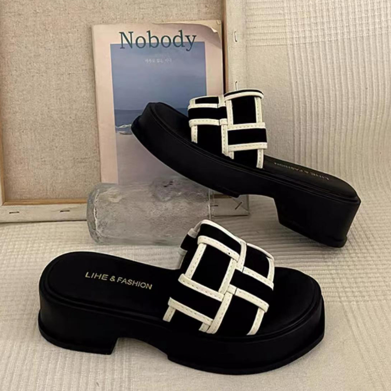 Dép xỏ ngón dép kiểu sandal nữ đi chơi dép bánh mì Thoải Mái Xinh Xắn  B20H175