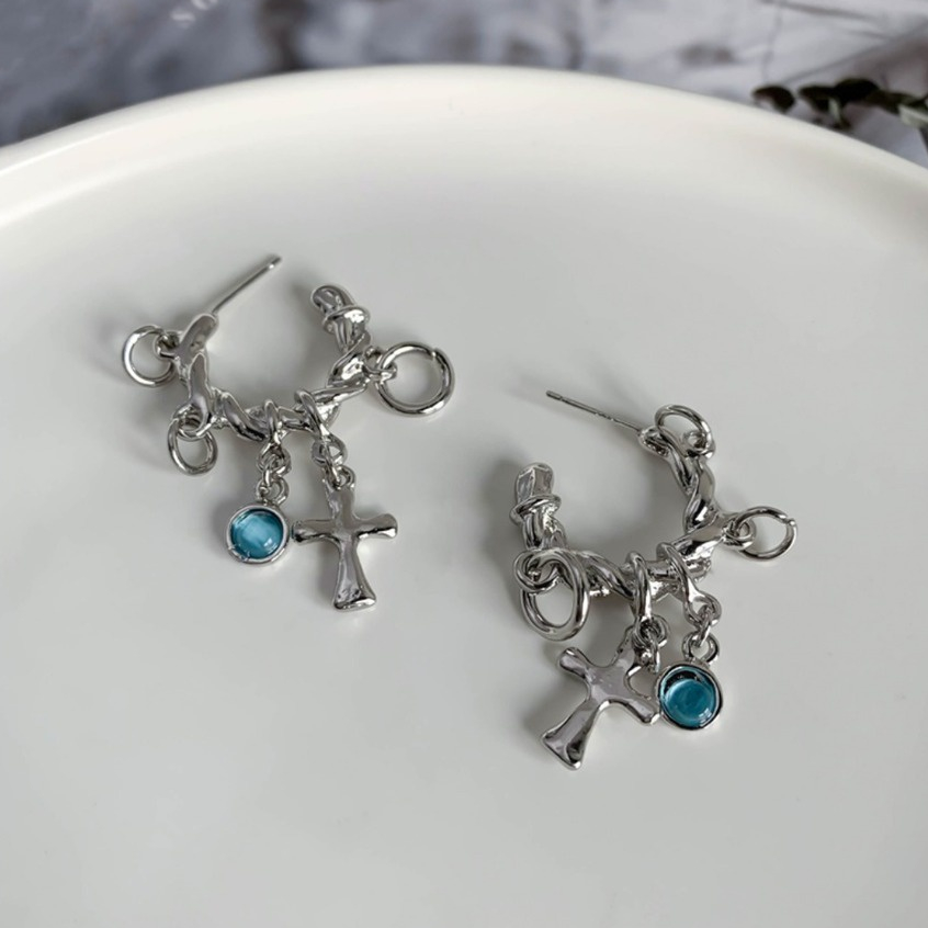 Khuyên Tai Kim Loại Hình Thánh Giá Phong Cách Hip Hop Cổ Điển