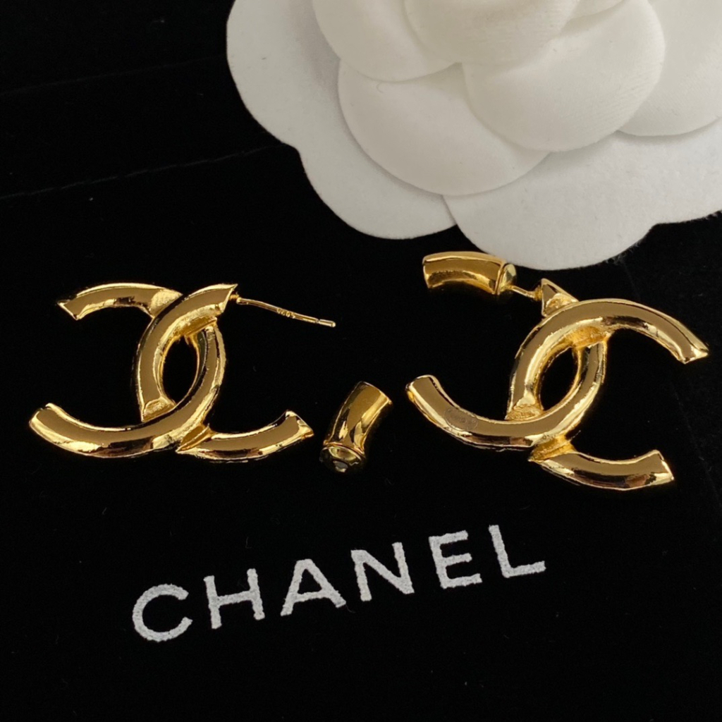 Hoa Tai Hình Chữ C Thời Trang Xu Hướng Mới