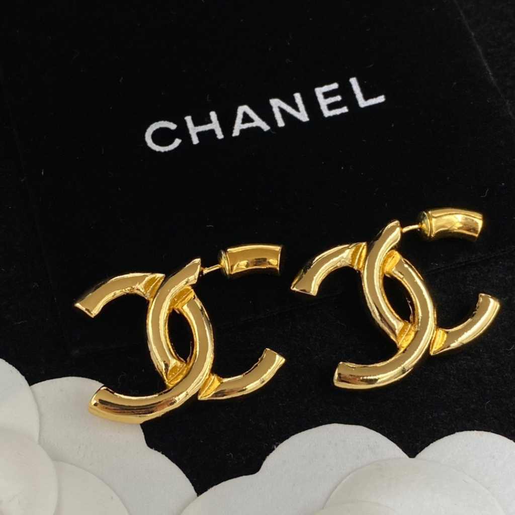 Hoa Tai Hình Chữ C Thời Trang Xu Hướng Mới