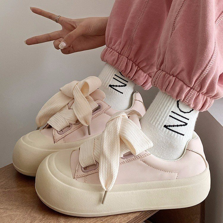 Giày Nữ Xuân Thu Mới Hàng Trăm Nhẹ Siêu Nóng Giày Trắng Phong Cách Hồng Kông Sinh Viên Cao Cấp Đế Dày Giày