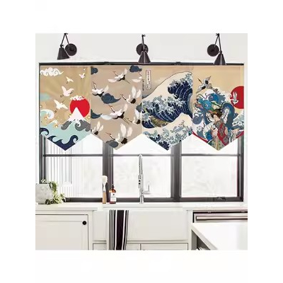 Màn ngắn trang trí tam giác theo phong cách nhật bản