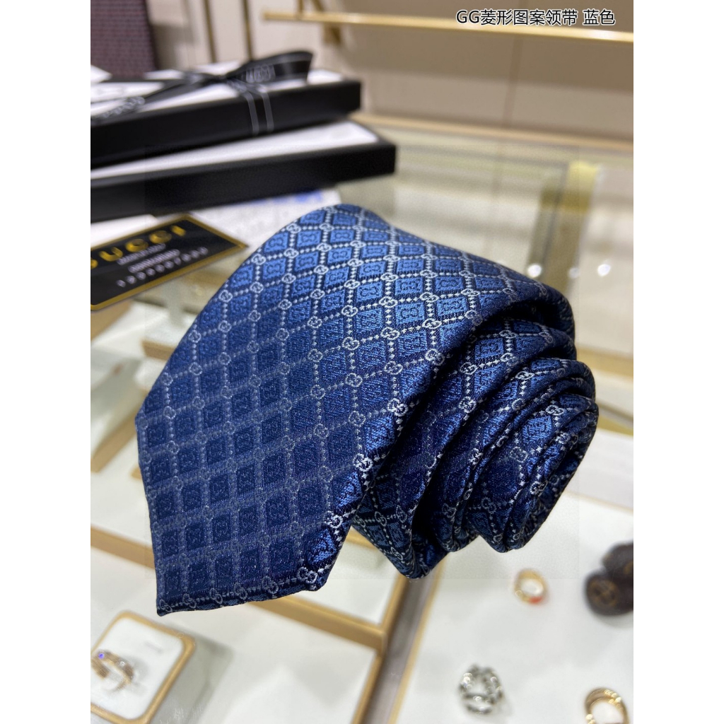 Cà Vạt Lụa Họa Tiết Kim Cương Phong Cách Công Sở Hiệu GUCCI Sang Trọng