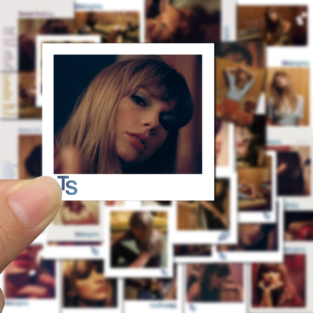 Bộ 50 Miếng Dán Chống Nước Dùng Trang Trí Laptop / Mũ Bảo Hiểm / Điện Thoại