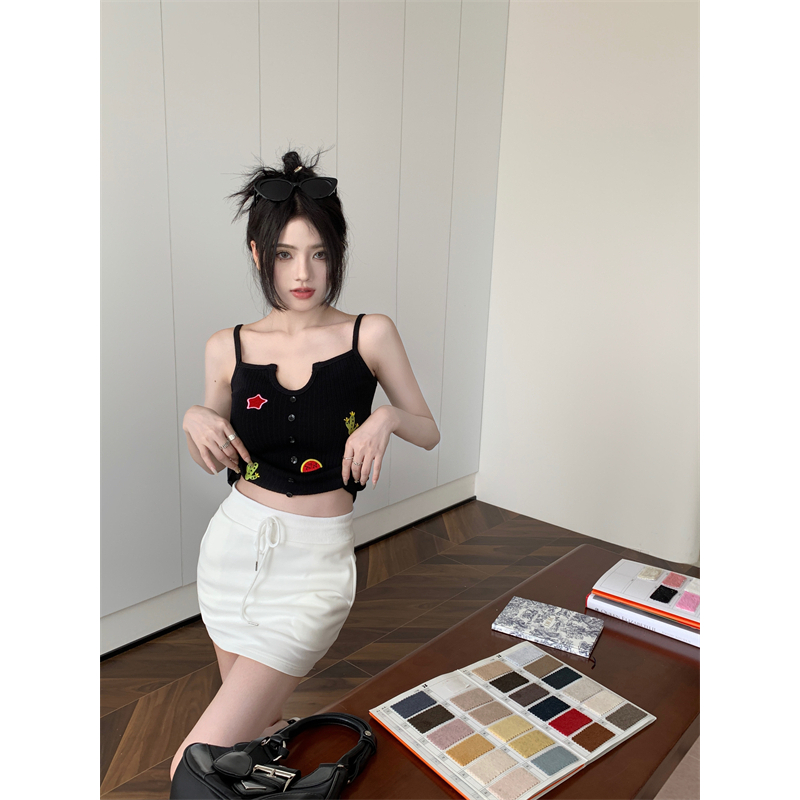 Áo Hai Dây Dáng Ngắn Form Ôm In Họa Tiết Cho Nữ