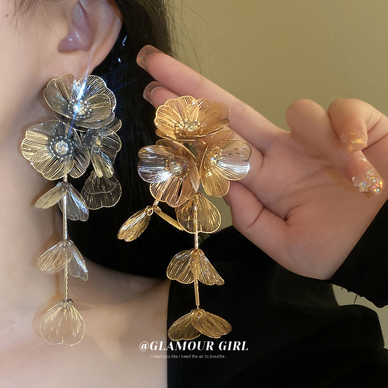 Đôi Bông Tai Dáng Rơi Họa Tiết Hoa Thời Trang Cho Nữ