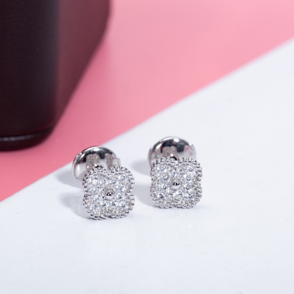 Bông Tai Bạc Mini Hình Cỏ Bốn Lá Đính Kim Cương Giả Thời Trang Năm 2023 Cho Nữ