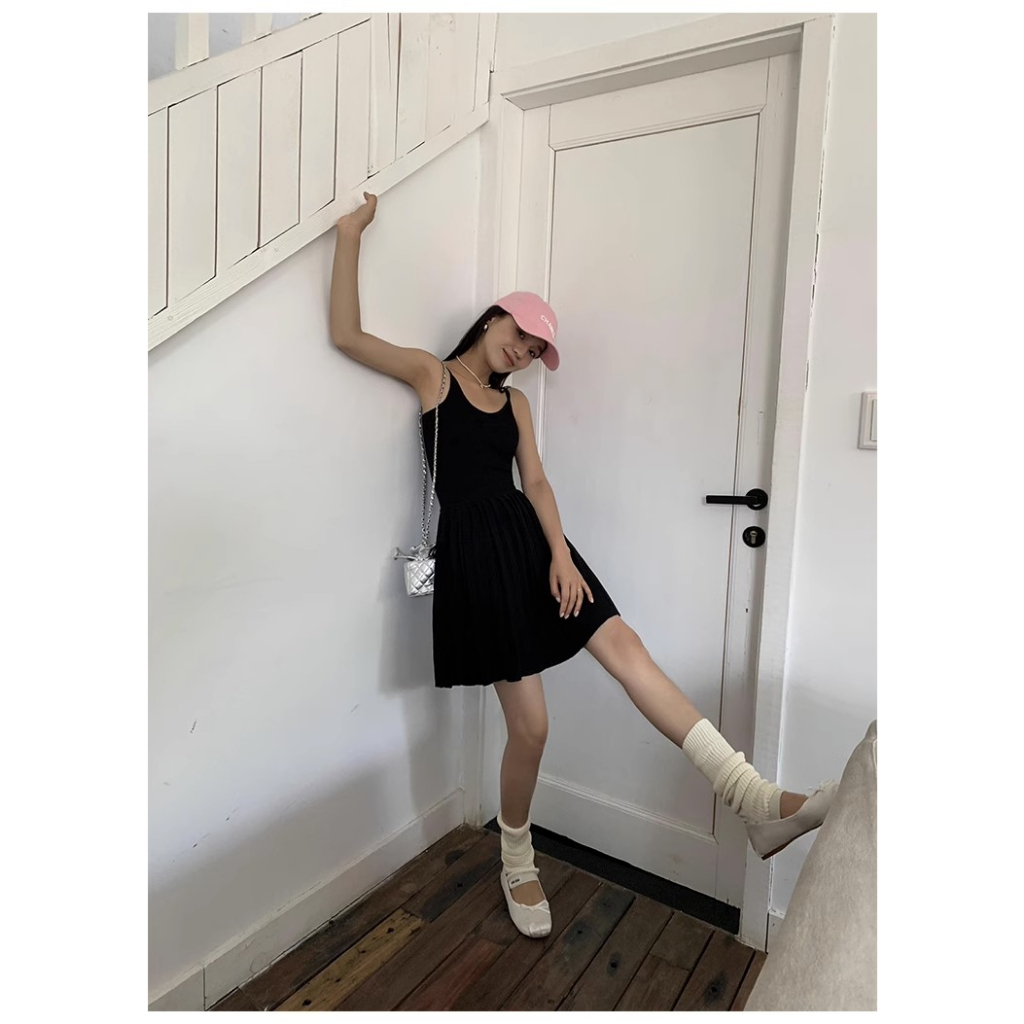 Đầm Hai Dây Dệt Kim Màu Đen Dáng Ôm Thời Trang Mùa Hè 2023 Cho Bạn Gái
