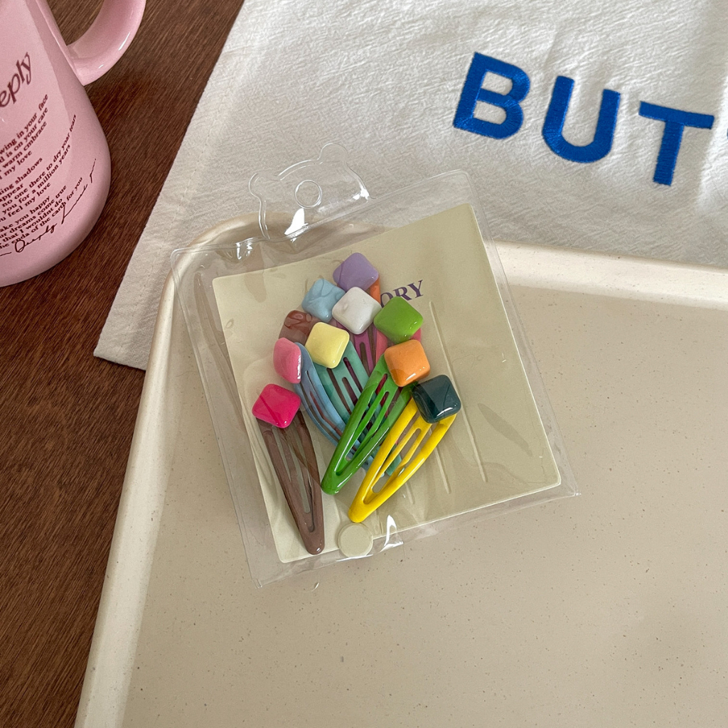 Set 10 Kẹp Tóc Nhiều Màu Sắc Họa Tiết Hoa / Trái Tim / Gấu Hoạt Hình Dễ Thương Cho Nữ