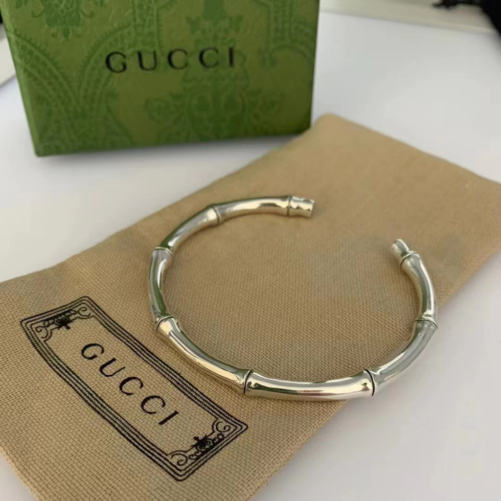 Vòng Tay Gucci Bằng Tre Phong Cách Cho Một Người