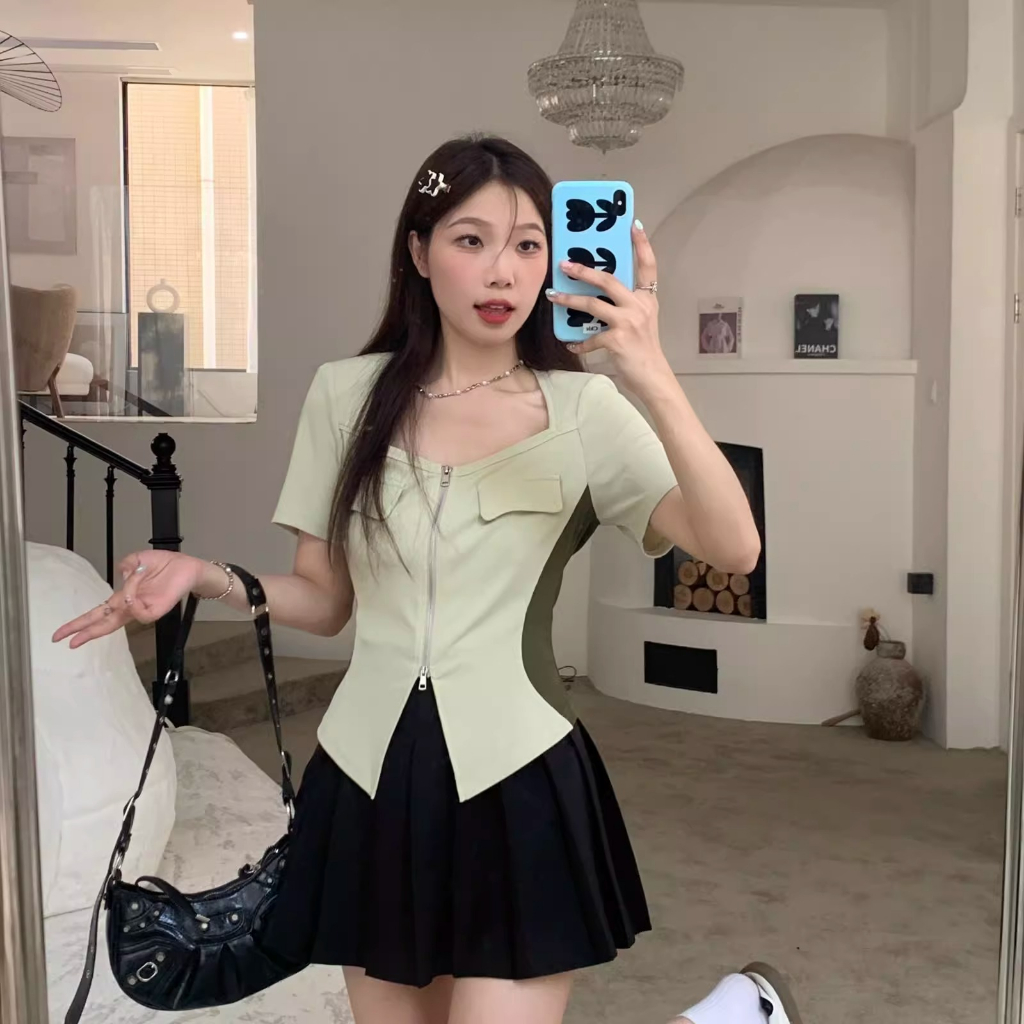 Áo Thun Tay Ngắn Cổ Vuông Có Khóa Kéo Trước Vai Màu Sắc Nhẹ Nhàng Phong Cách Mỹ Thời Trang Mùa Hè Cho Nữ Màu sắc va chạm ôm áo y2k