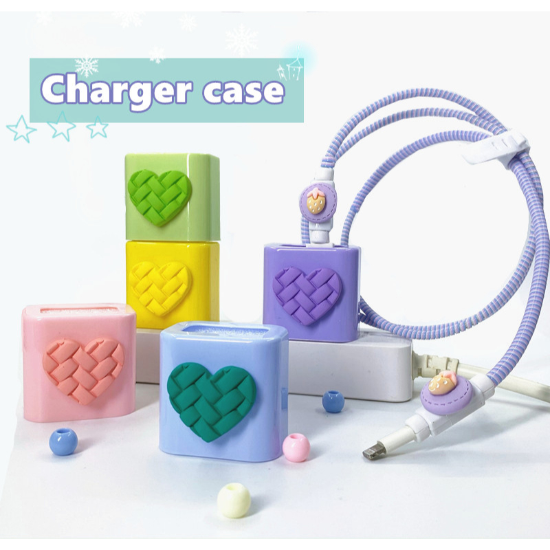 Vỏ bảo vệ cáp sạc hình cô gái dễ thương Cherry Compatible with Ip...hone 20W 11 12 13pro Max