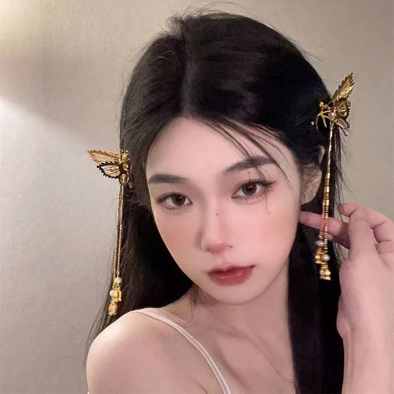 Kẹp Tóc Hình Bướm Bằng Kim Loại Phối Tua Rua Xinh Xắn Cho Nữ