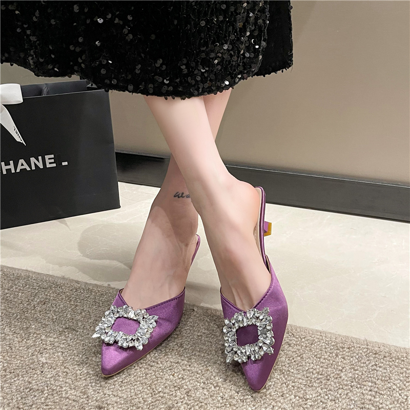 Giày Gót Thấp Đính Đá Phối Khóa Vuông Có Size Lớn 35-42 Dành Cho Nữ