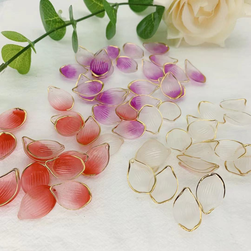 Bộ 20 Hạt Xỏ Lỗ Bằng acrylic Mạ Vàng Hình Hoa Sen Màu gradient y1787