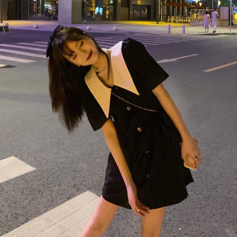 Đầm tay ngắn cổ búp bê màu đen thời trang mùa hè 2021 cho nữ