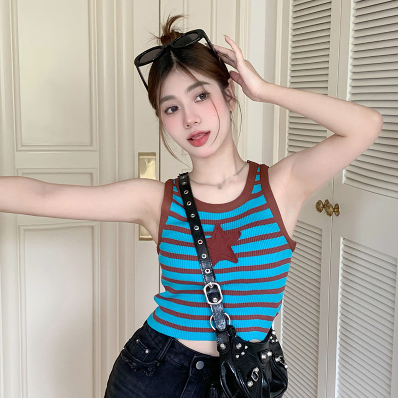 Áo Croptop Dệt Kim Sát Nách Cổ Tròn Hoạ Tiết Kẻ Sọc Cho Phái Nữ