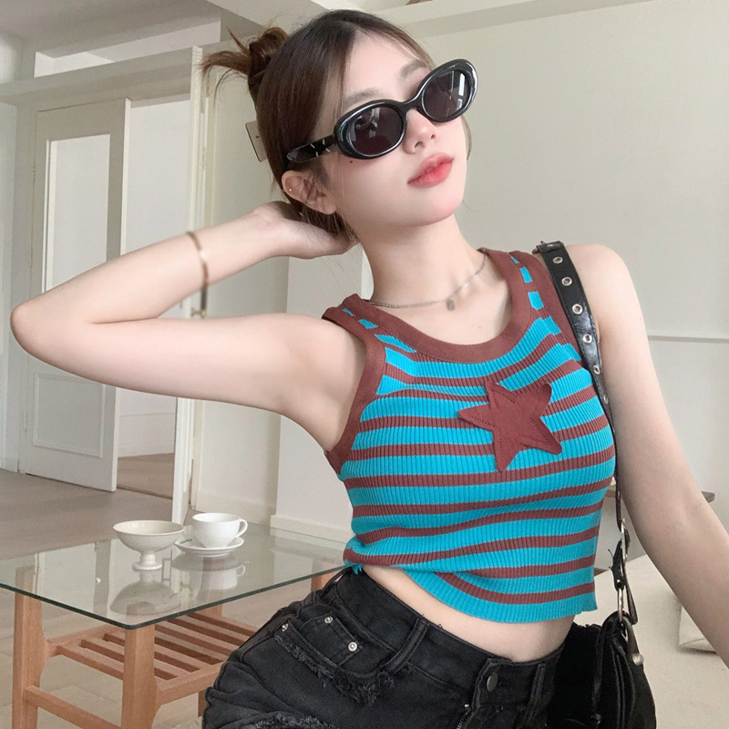 Áo Croptop Dệt Kim Sát Nách Cổ Tròn Hoạ Tiết Kẻ Sọc Cho Phái Nữ