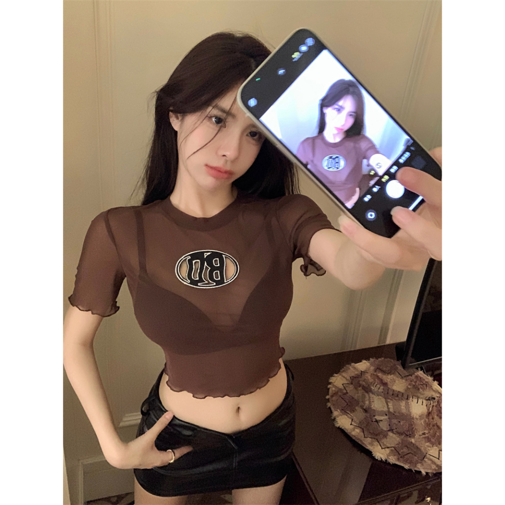 Lalisas Áo Thun Lưới Tay Ngắn Dáng Ôm Thêu Họa Tiết Cô Gái Gia Vị Cổ Điển Chống Nắng Cho Nữ