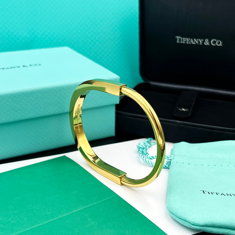 Vòng Đeo Tay 19cm Bằng Thép Không Gỉ Thời Trang Sành Điệu Cho Nam Và Nữ