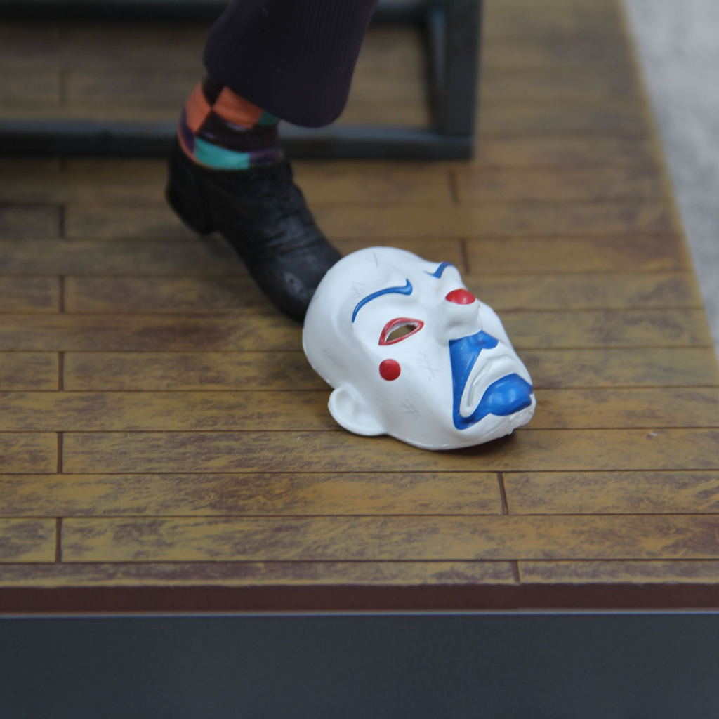 Mô Hình Nhân Vật Harley Quinn Truyện Tranh Thám Tử Lừng Danh Conan 27Cm