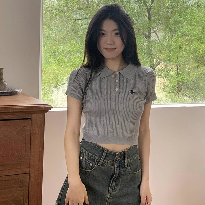 Áo Croptop Dệt Kim Tay Ngắn Thiết Kế Cổ Bẻ Thanh Lịch