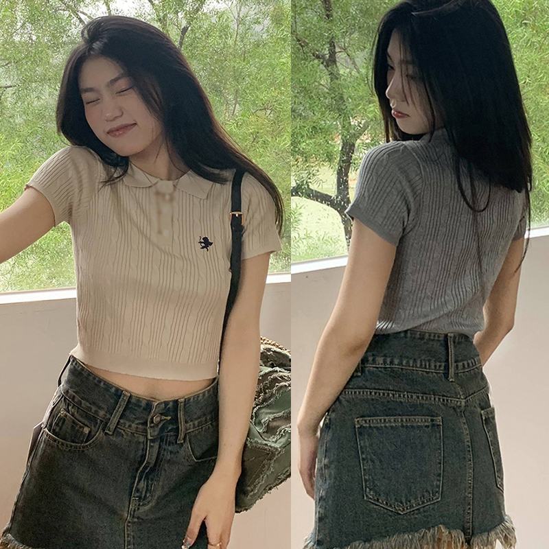 Áo Croptop Dệt Kim Tay Ngắn Thiết Kế Cổ Bẻ Thanh Lịch
