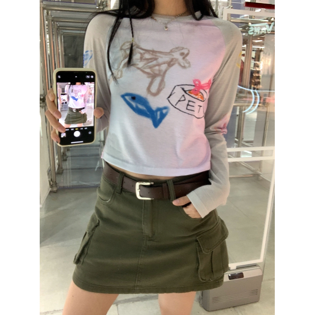 Áo Thun Crop Top Tay Dài Cổ Tròn In Họa Tiết Graffiti Phong Cách Mỹ Thời Trang Mùa Hè
