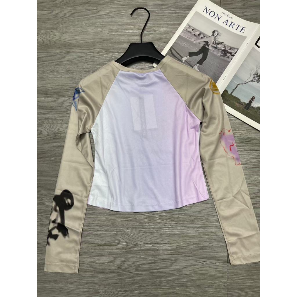 Áo Thun Crop Top Tay Dài Cổ Tròn In Họa Tiết Graffiti Phong Cách Mỹ Thời Trang Mùa Hè