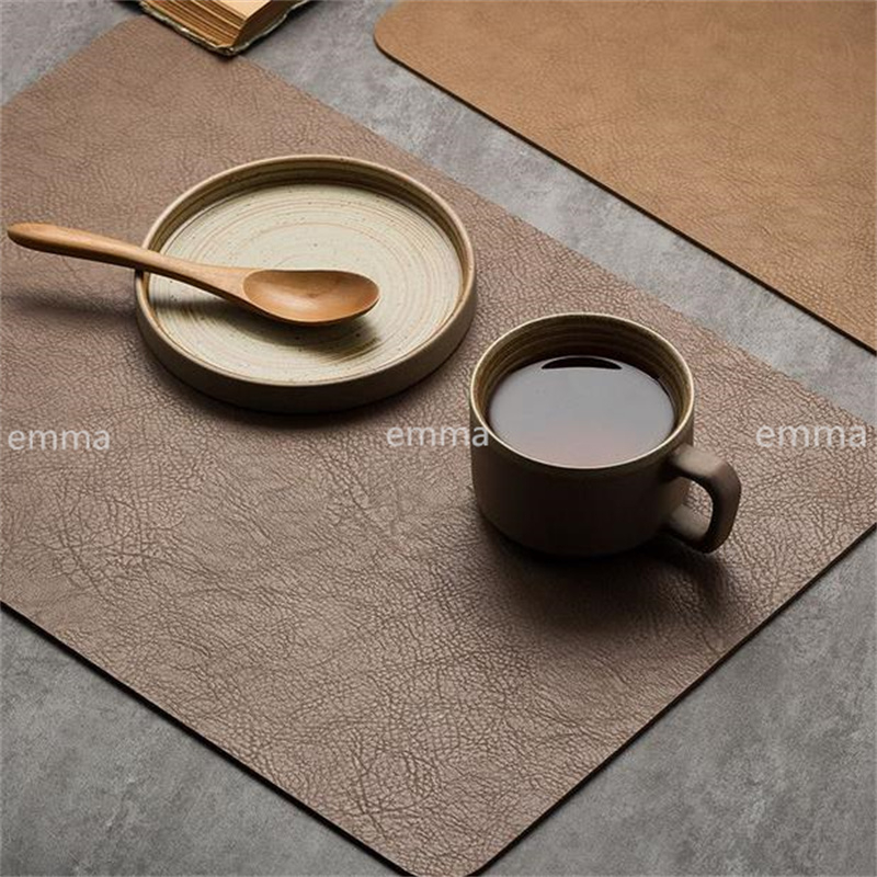 Tấm Lót Bàn Ăn Bằng Da PU Màu Trơn Cách Nhiệt Chống Thấm Nước / Dầu Mỡ Tiện Dụng
