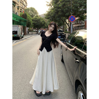 Set áo thun đen ngắn tay cổ chữ v + quần culottes dài thời trang nữ