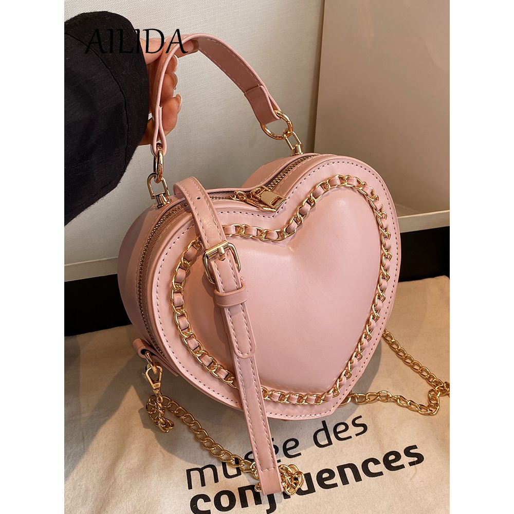Túi Xách Hình Trái Tim Phối Dây Xích Thời Trang Cao Cấp Cho Nữ