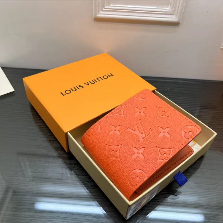 Ví Da Ngắn Thời Trang Dành Cho Nam M81548