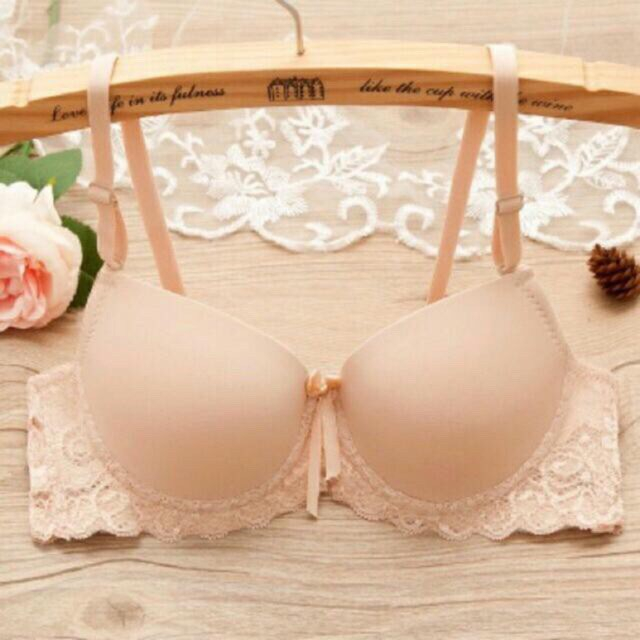 Áo Lót Nâng Ngực Cúp 3 / 4 Không Viền May