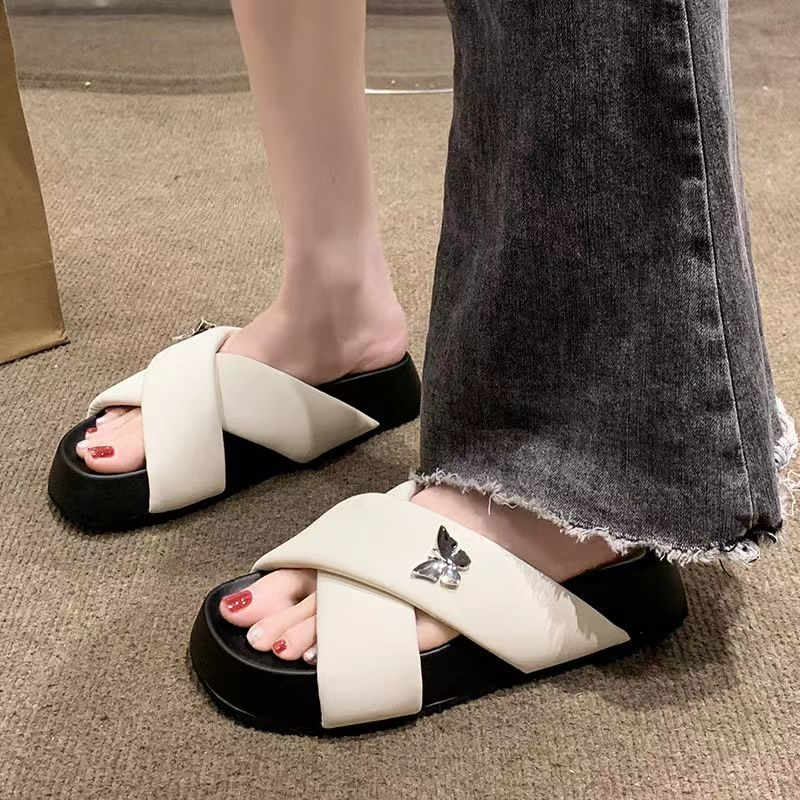 Dép Xăng Đan Đế Dày Chống Trượt Thời Trang Trẻ Trung