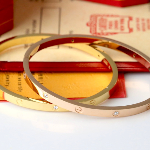 Vòng Tay Mạ Vàng 18K Đính Đá Lấp Lánh