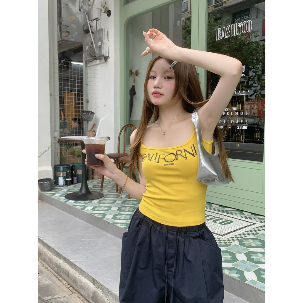 QADCOL Áo Hai Dây Dáng Ôm Ngắn In Chữ Cái Màu Vàng Phong Cách Mỹ Thời Trang Mùa Hè Cho Nữ