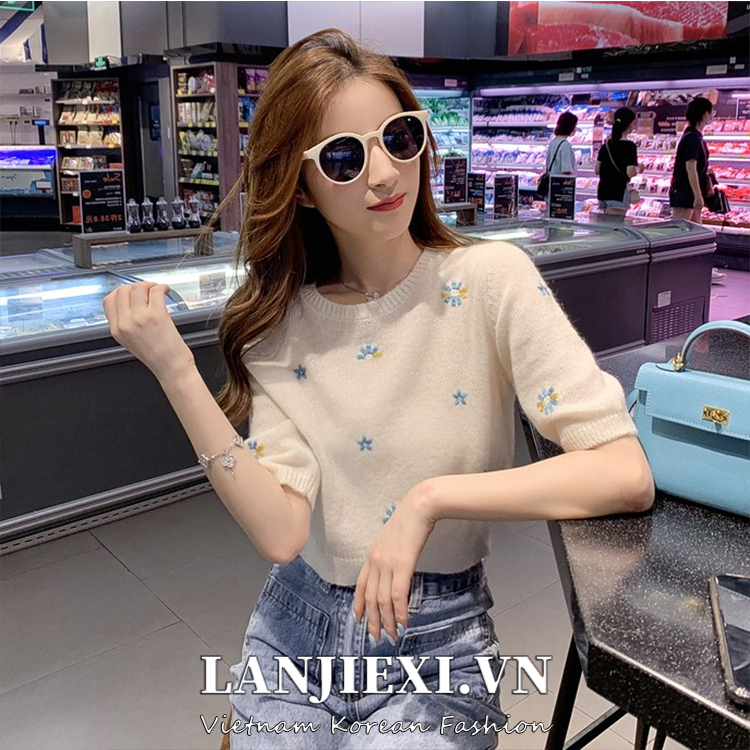 Áo thun LANJIEXI tay ngắn cổ tròn bằng lụa lạnh thêu hoa nhỏ phong cách